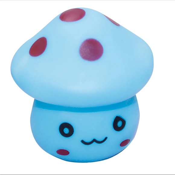 Kawaii Mushroom Night Light - Picture 10 of 11